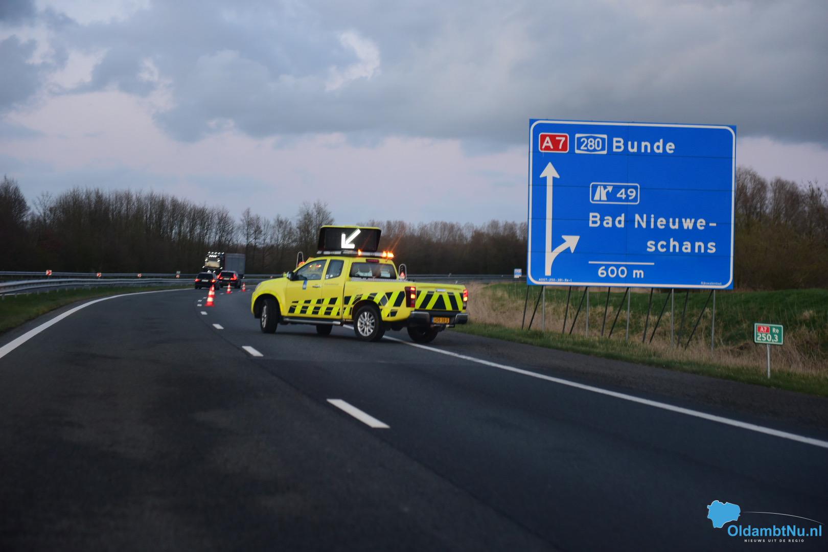 Auto Raakt Van De Weg En Beland In Sloot A7 - Oozo.nl